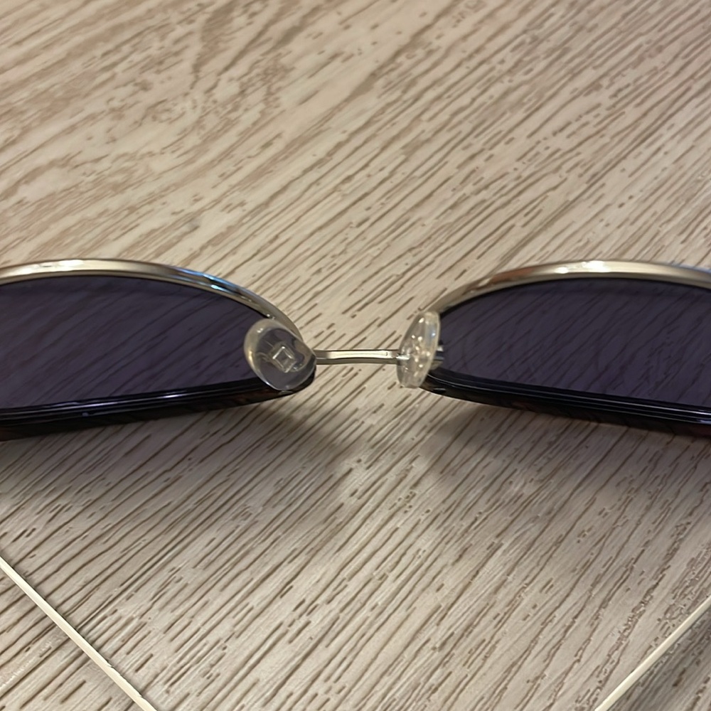 Tortoise Shell Sunglasses - Picture 6 of 6